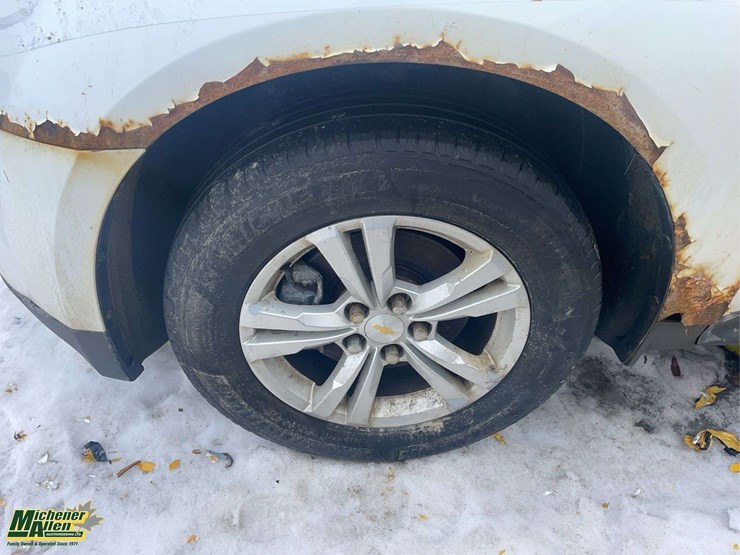 2015-chevrolet-equinox-image-18