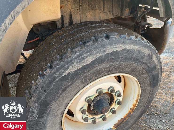 2019-international-workstar-7400-image-12