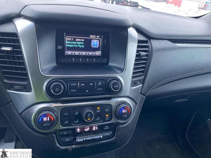 2017-chevrolet-tahoe-image-9