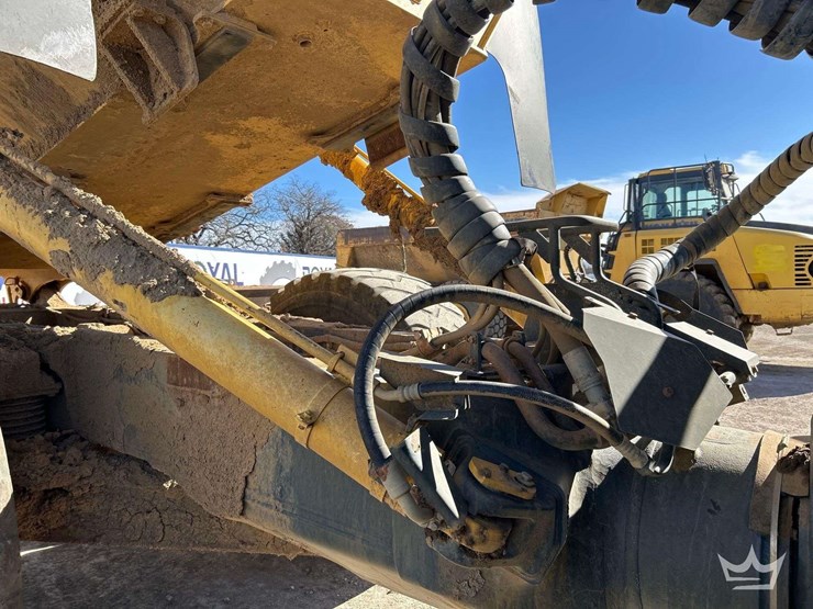 2016-komatsu-hm400-5-image-22