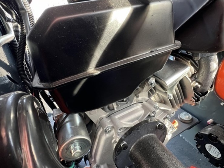 2025-agt-ysrt14-mini-compact-track-loader-image-16