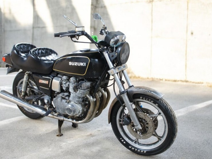 1980-suzuki-gs850g-motorcycle-image-2