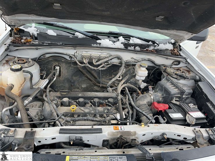 2012-ford-escape-xlt-image-31