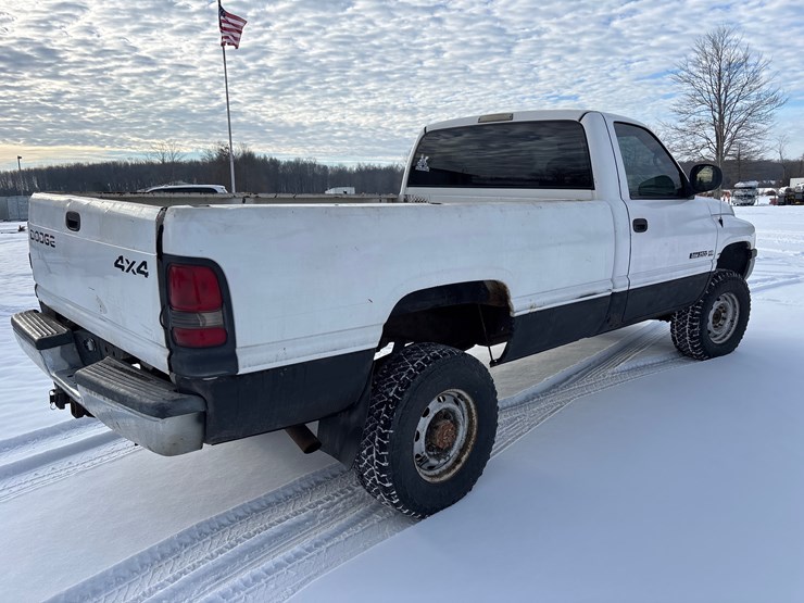 2002-dodge-ram-2500-image-6