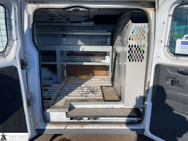 2016-ford-transit-image-25