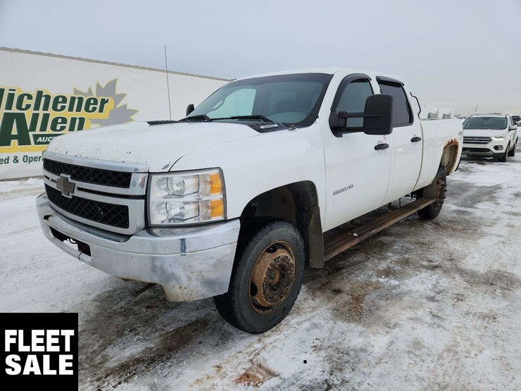 2011-chevrolet-silverado-1500-image-1
