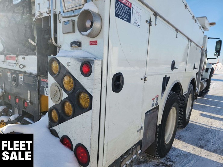 2012-international-workstar-7400-image-40