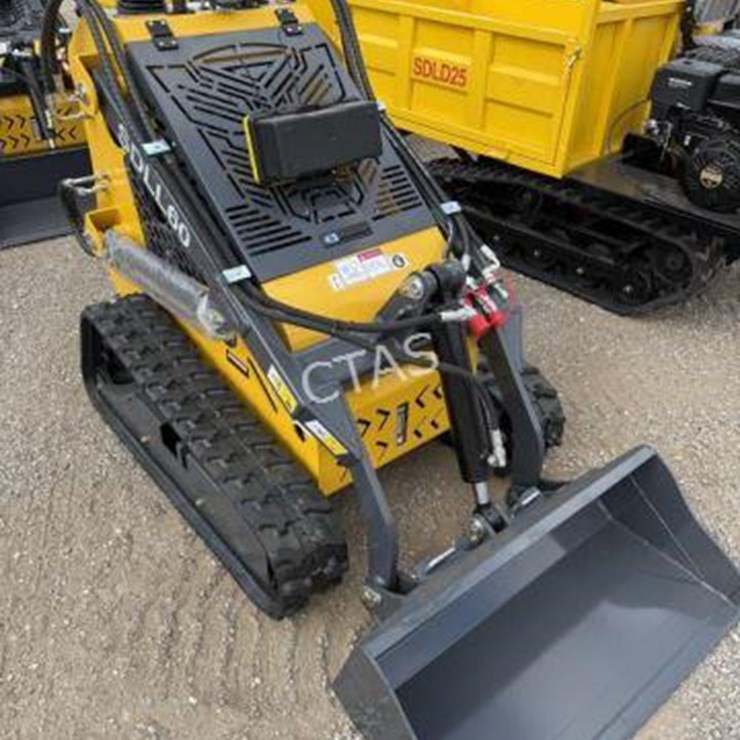 #122 • Mini Skid Loader - Gas (SDLL60)