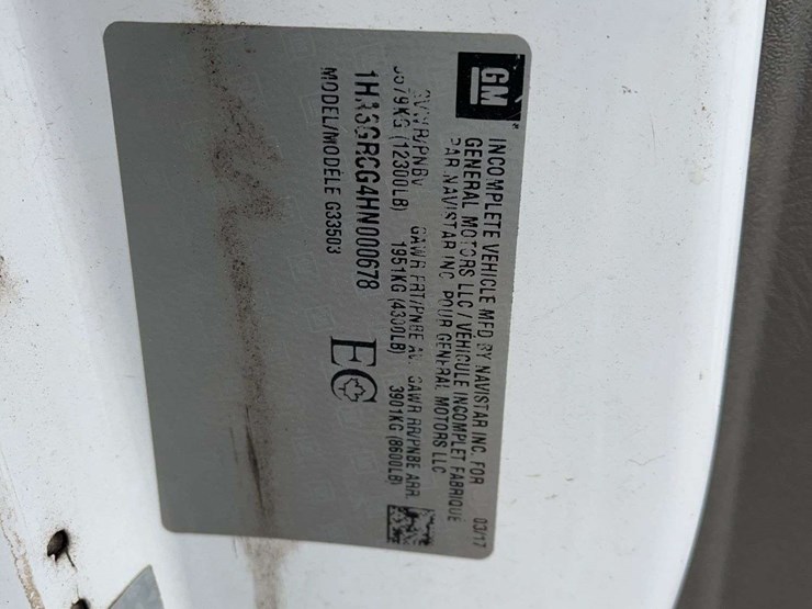 2017-chevrolet-express-g3500-image-15