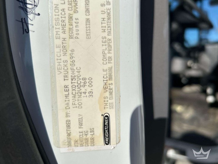 2013-freightliner-m2-bucket-truck-image-4