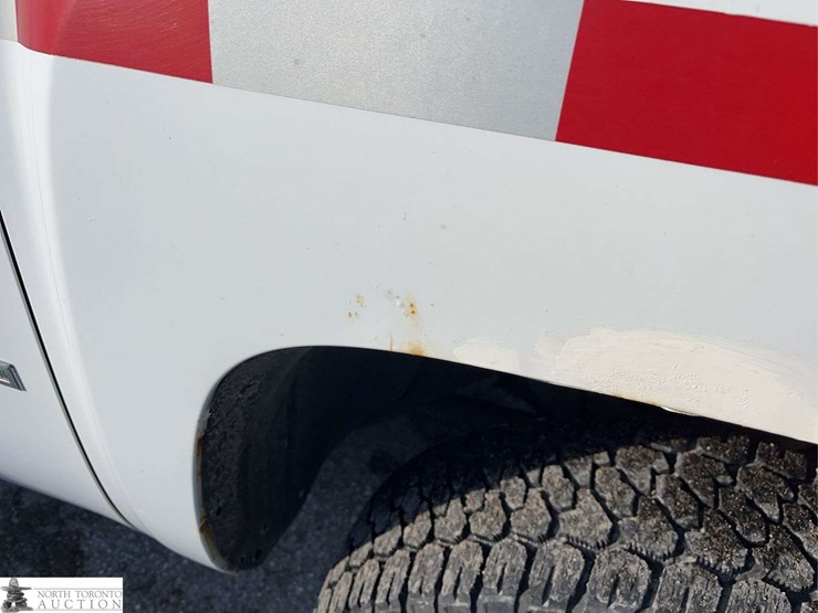 2008-chevrolet-silverado-2500hd-image-35