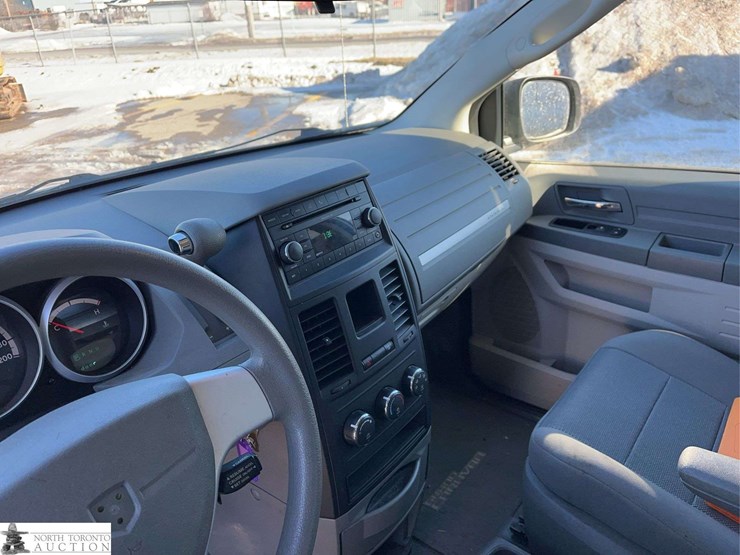 2008-dodge-grand-caravan-se-image-17