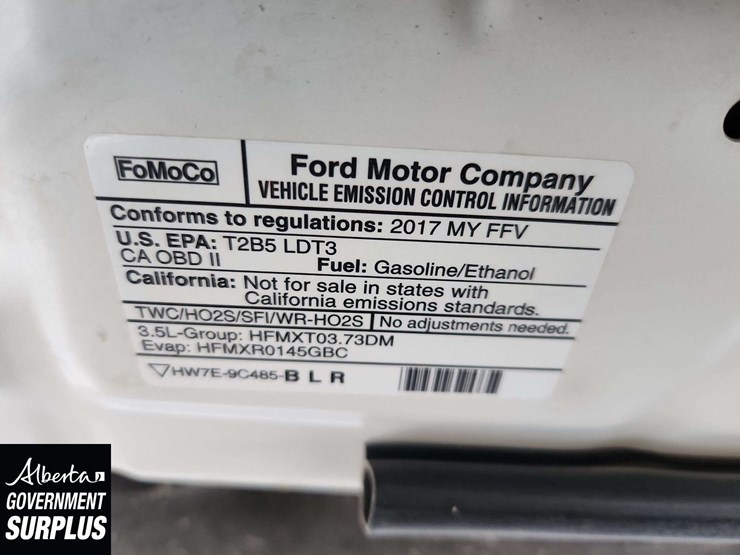 2017-ford-explorer-image-37