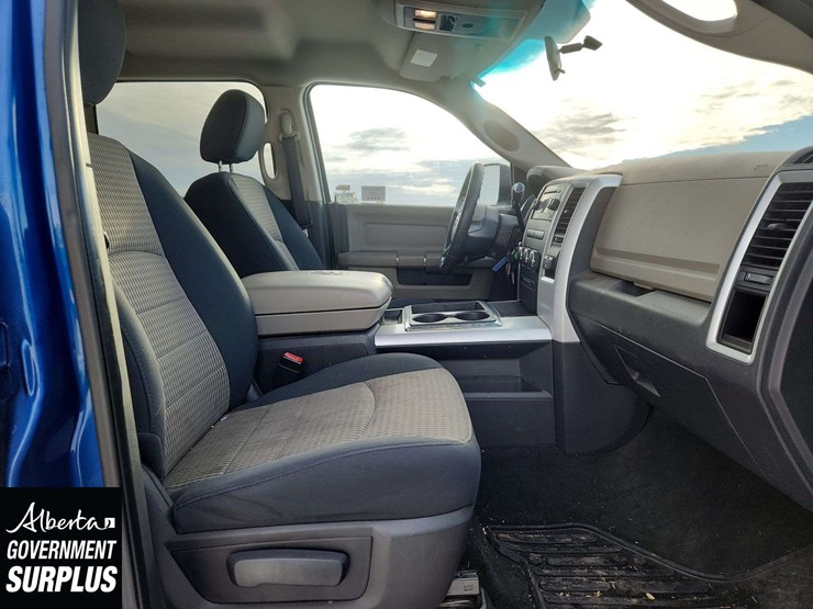 2011-dodge-2500-image-17