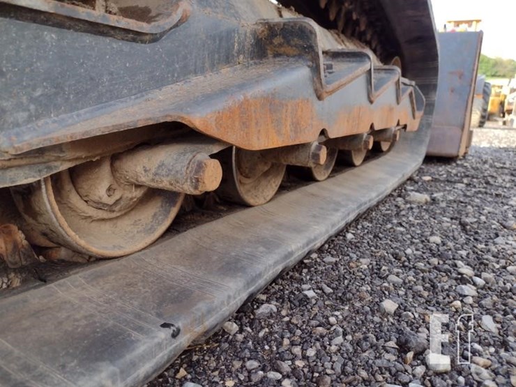 2019-bobcat-t770-image-34