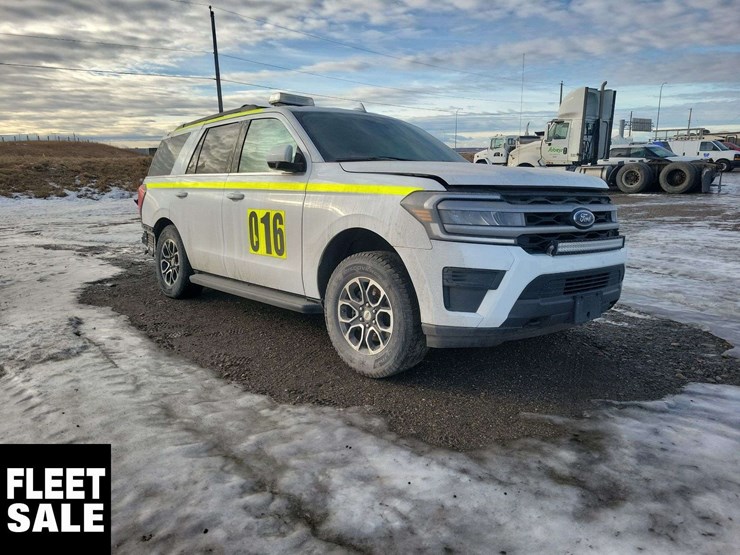 2022-ford-expedition-image-2