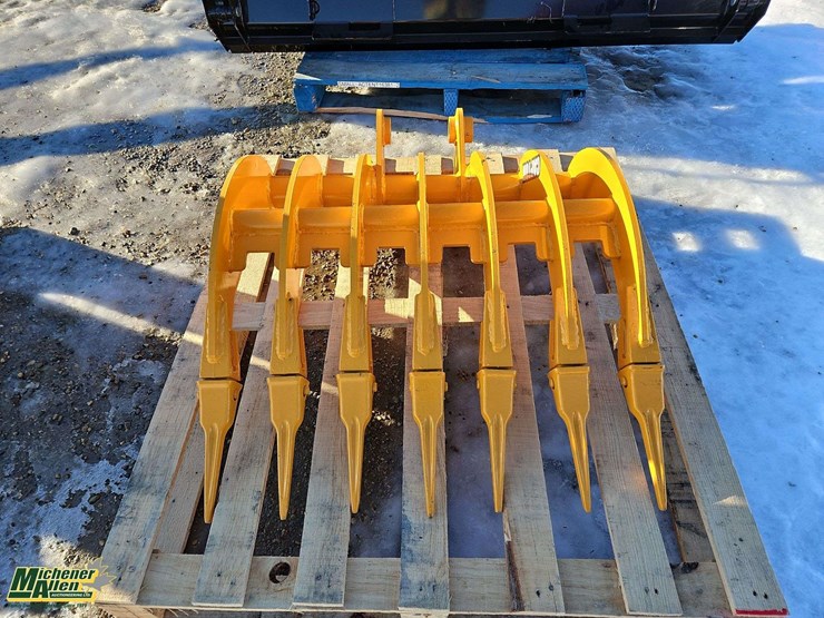 caterpillar-305-image-5