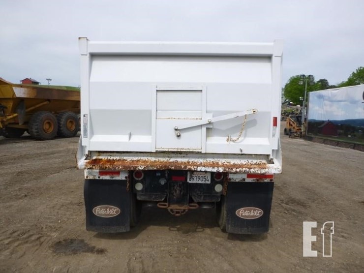 2000-peterbilt-330-image-4