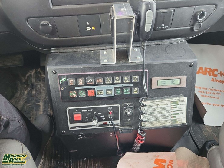 2016-chevrolet-express-s/a-ambulance-image-21