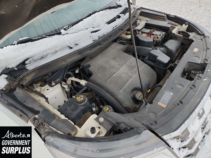 2017-ford-explorer-image-30