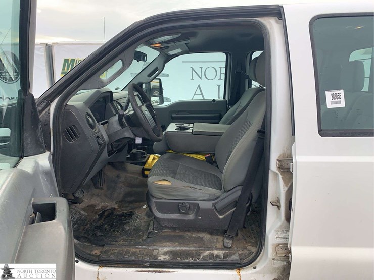 2013-ford-f250-image-19