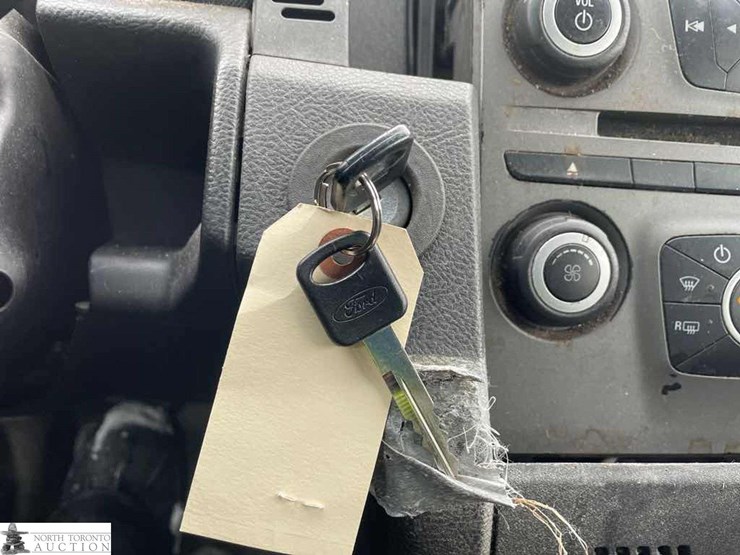 2017-ford-taurus-police-inte-image-17