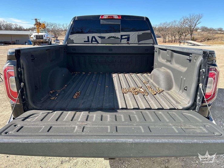 2016-gmc-1500-image-21