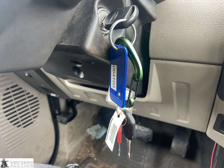 2009-ford-f250-image-16