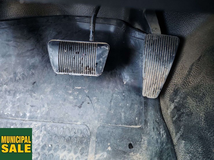 2011-dodge-1500-image-13