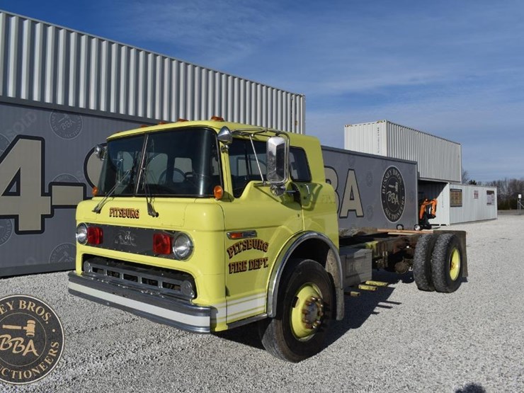 1989-ford-c8000-image-1