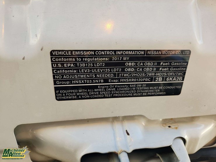 2017-nissan-pathfinder-image-32