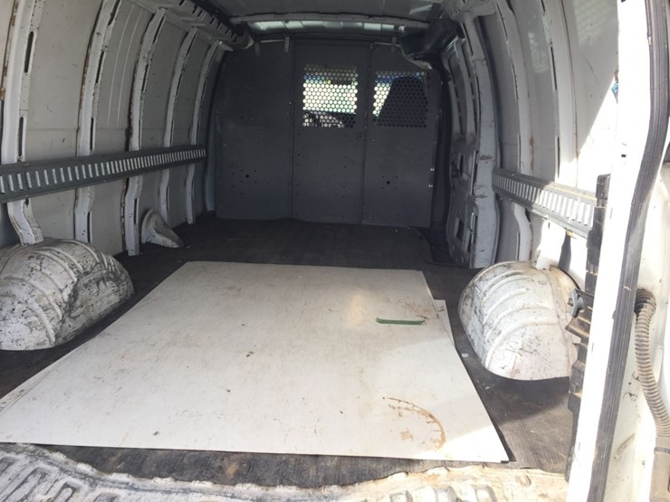 2005-chevrolet-2500-image-14