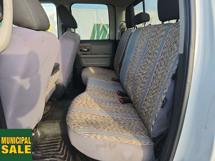 2011-dodge-1500-image-23