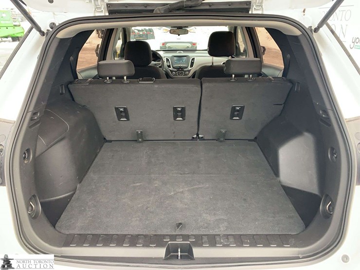 2018-chevrolet-equinox-image-32