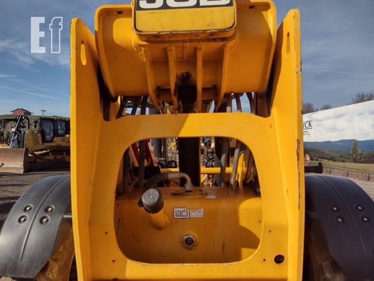 2017-jcb-510-42-image-24