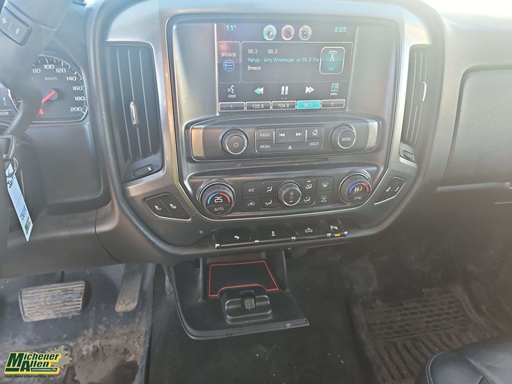 2014-chevrolet-silverado-1500-image-16