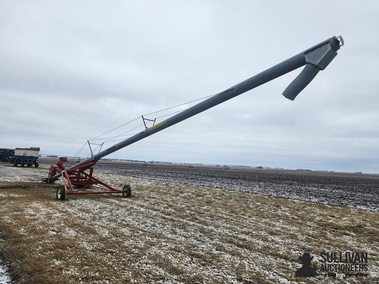 mayrath-10"x64'-swing-away-auger-image-7