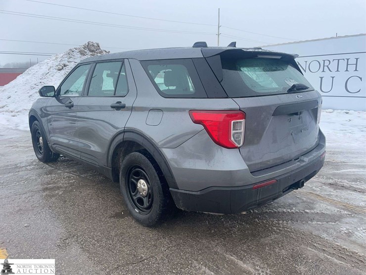 2020-ford-explorer-police-interceptor-image-4
