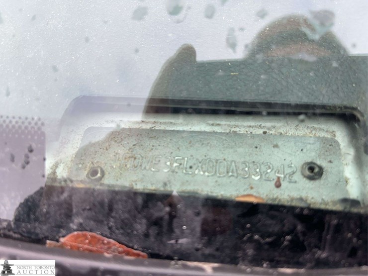 2013-ford-e350-image-14