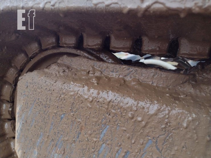 2014-hitachi-zx35u-image-33