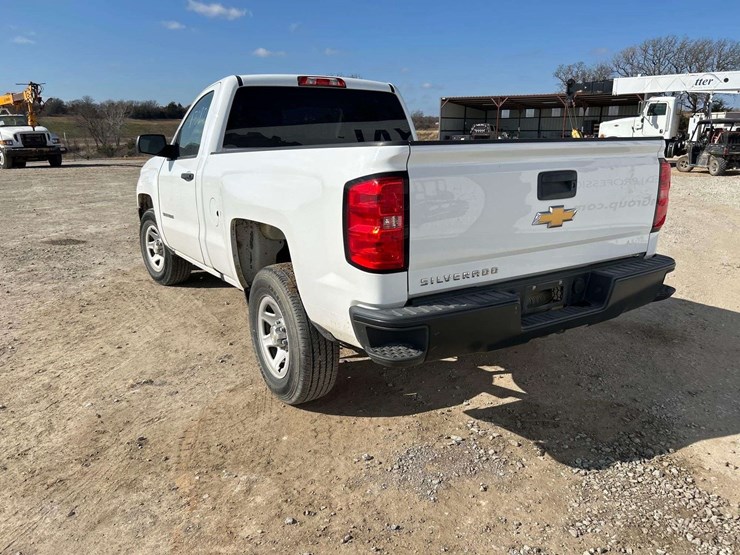 2016-chevrolet-silverado-1500-image-2