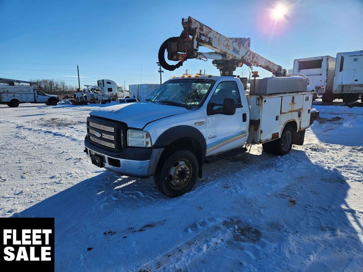 2007-ford-f550-image-1