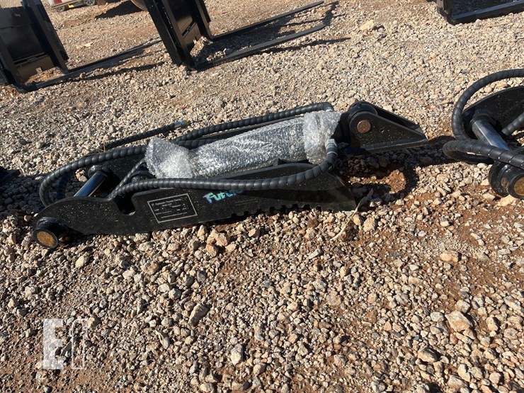 future-3t-30in-hydraulic-thumb-clamp-image-2