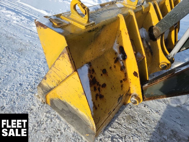 2015-deere-410l-image-26