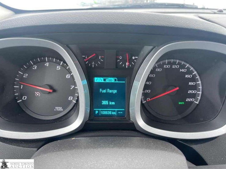 2015-chevrolet-equinox-ls-image-22