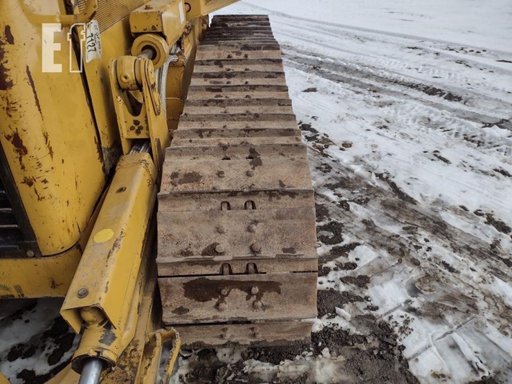 2005-caterpillar-d4g-xl-image-32