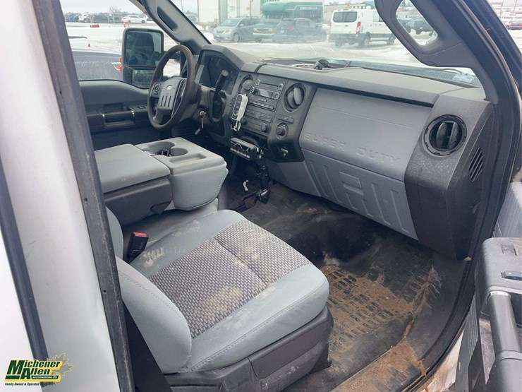 2011-ford-f250-image-26