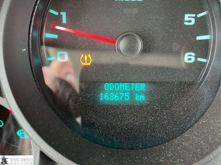 2013-chevrolet-silverado-1500-ls-image-21