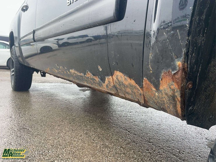 2013-chevrolet-silverado-1500-image-42