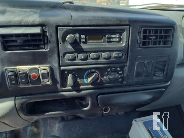 ford-f750-xl-image-11